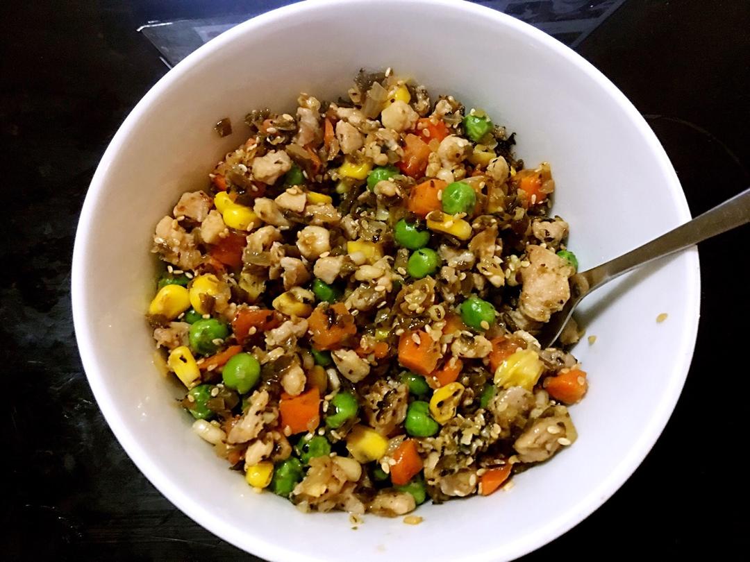 想吃恶魔果实的妮妮做的米饭杀手鸡米芽菜