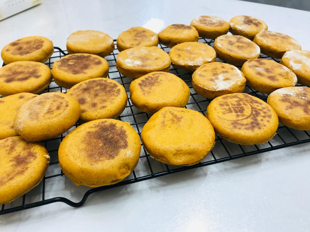 全麦奶香发面小饼
