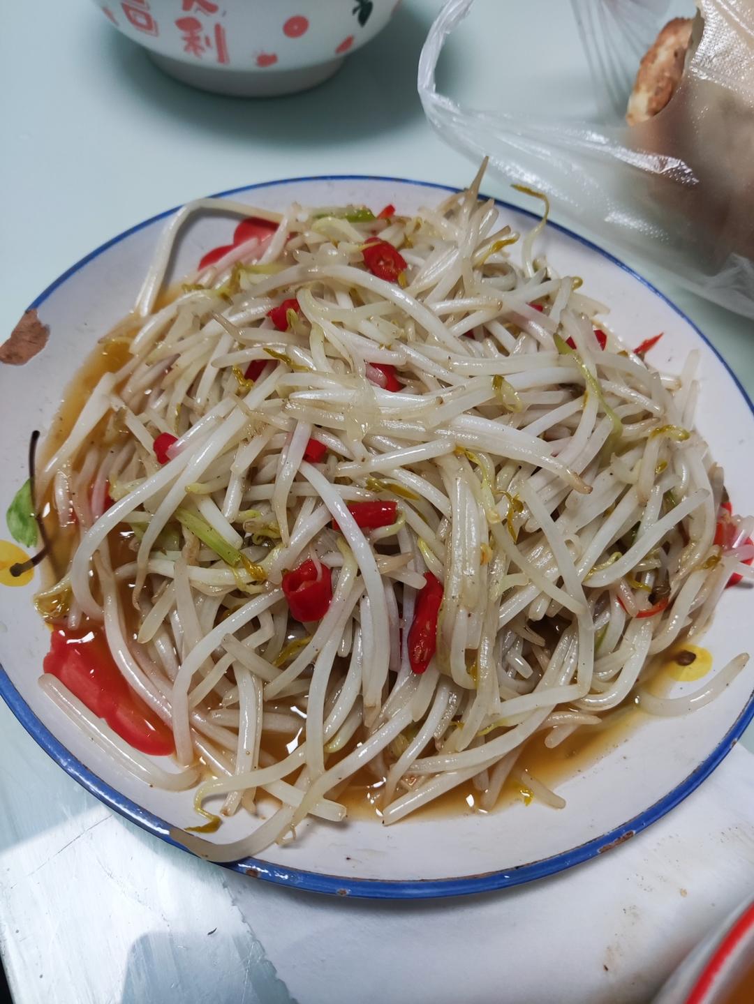 酸爽香而不辣的炝绿豆芽，简单快手