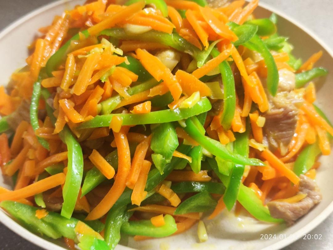 超下饭的胡萝卜炒肉
