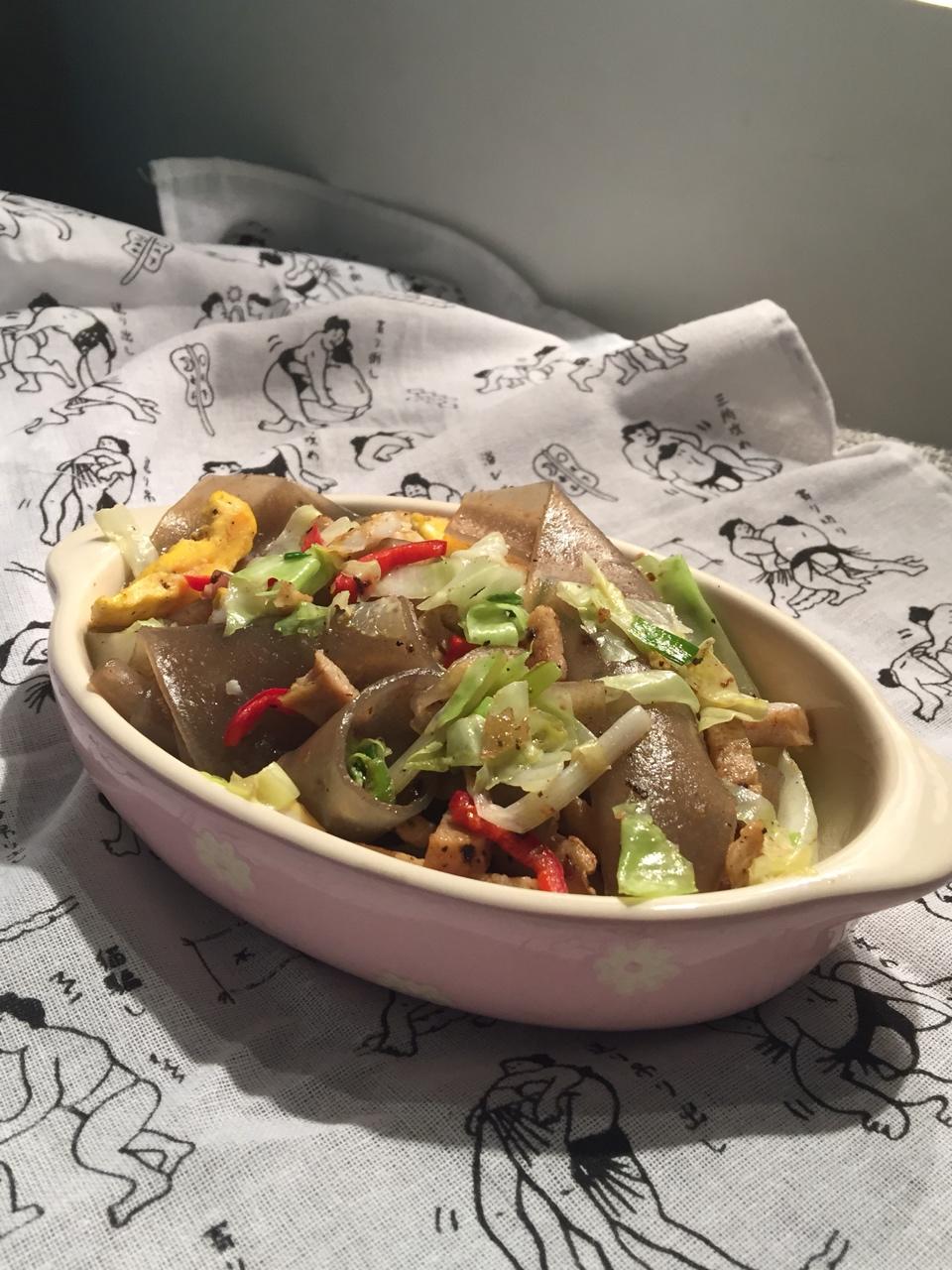 蚌埠小孩最爱的—拉皮炒肉丝