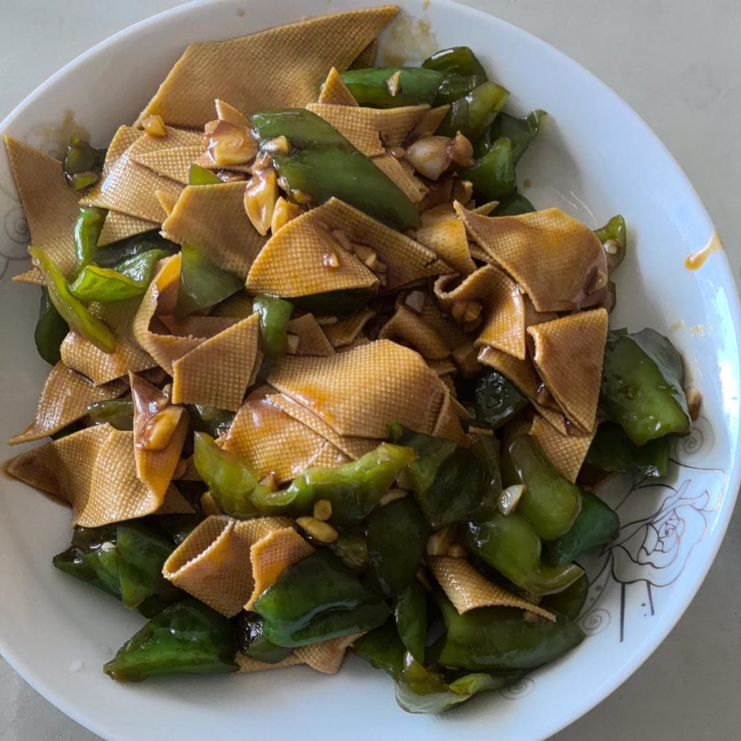 尖椒豆腐皮