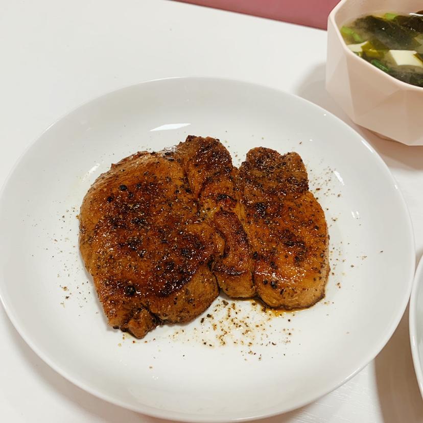 煎猪扒（超简单）和其他的猪扒在这食谱的最下面