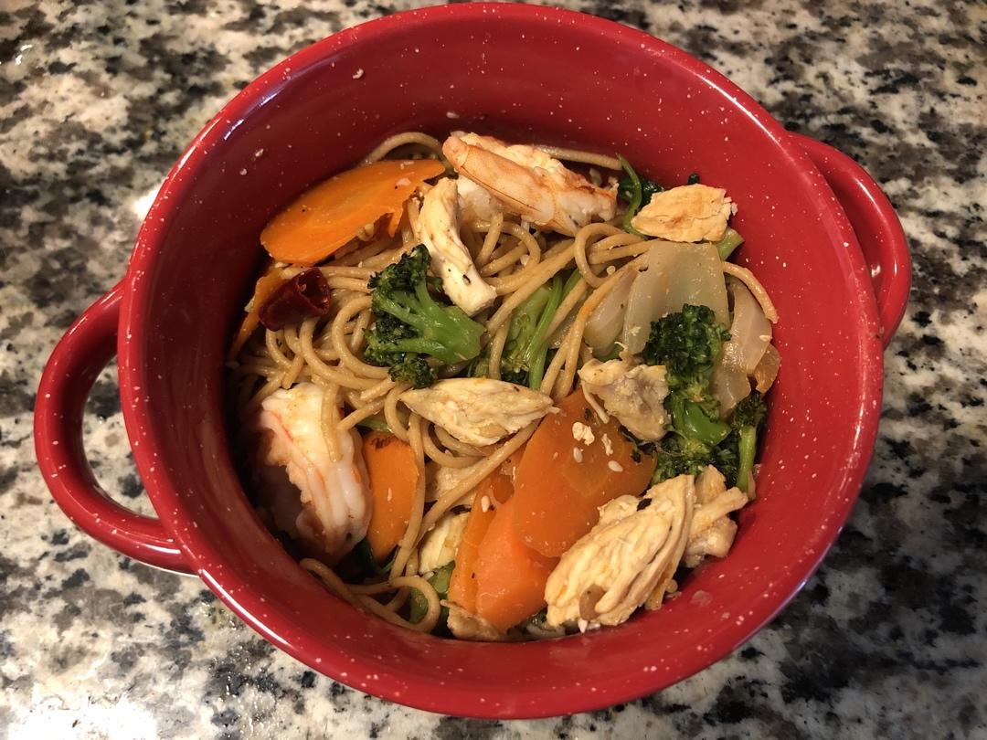 凉拌中式鸡胸意面￨瘦身低脂减肥餐