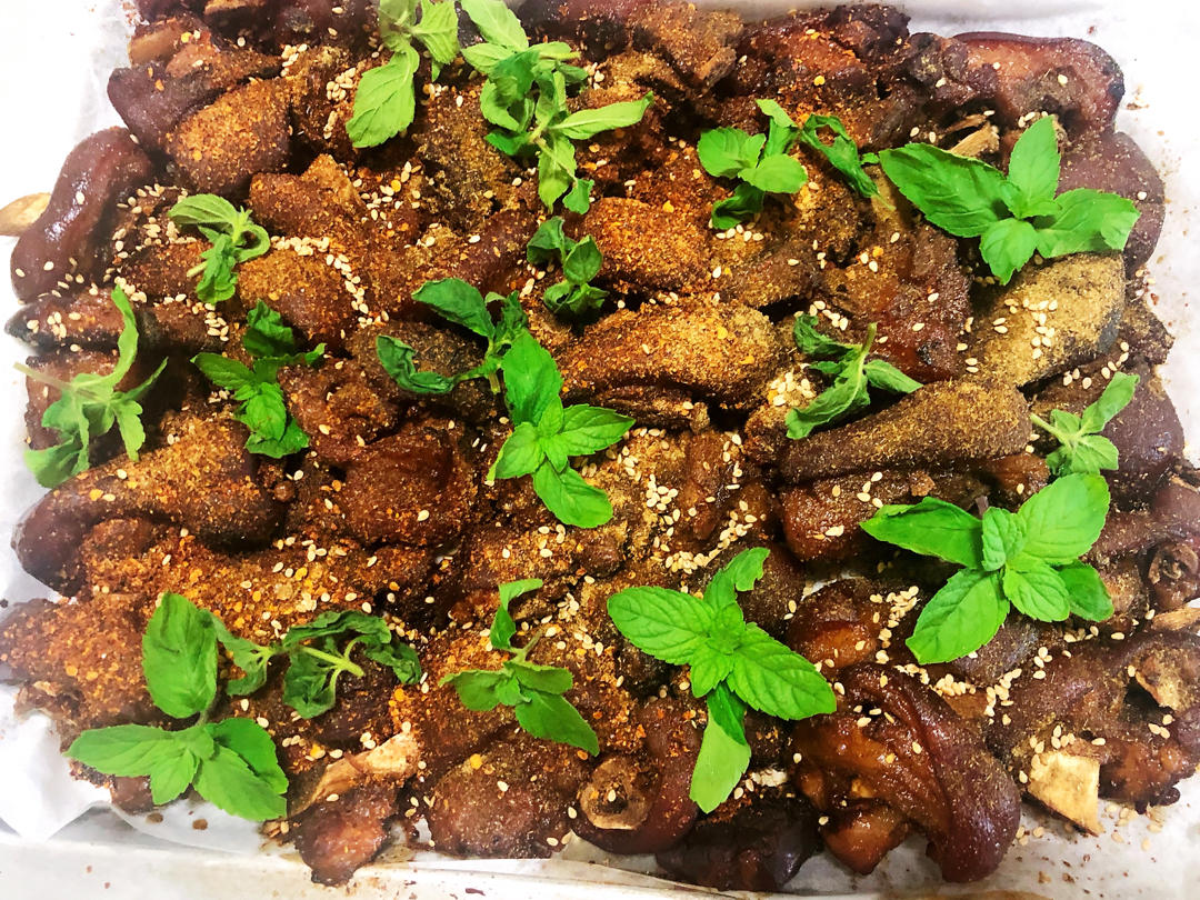香酥烤猪蹄