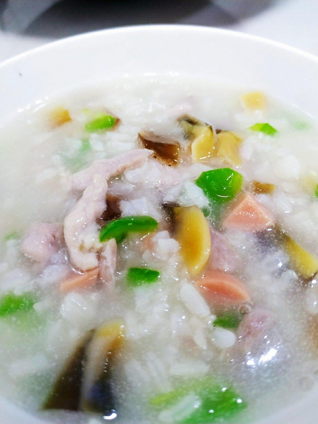 堂妈小厨——超好喝的皮蛋瘦肉粥
