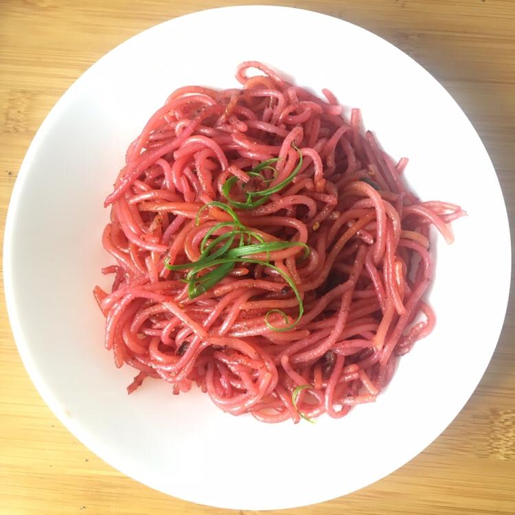 补血养颜高颜值-甜菜根意面