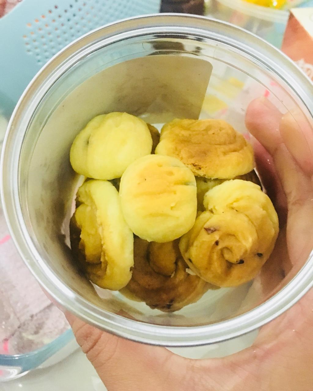 尐懒猫77做的微波炉黄油曲奇饼干