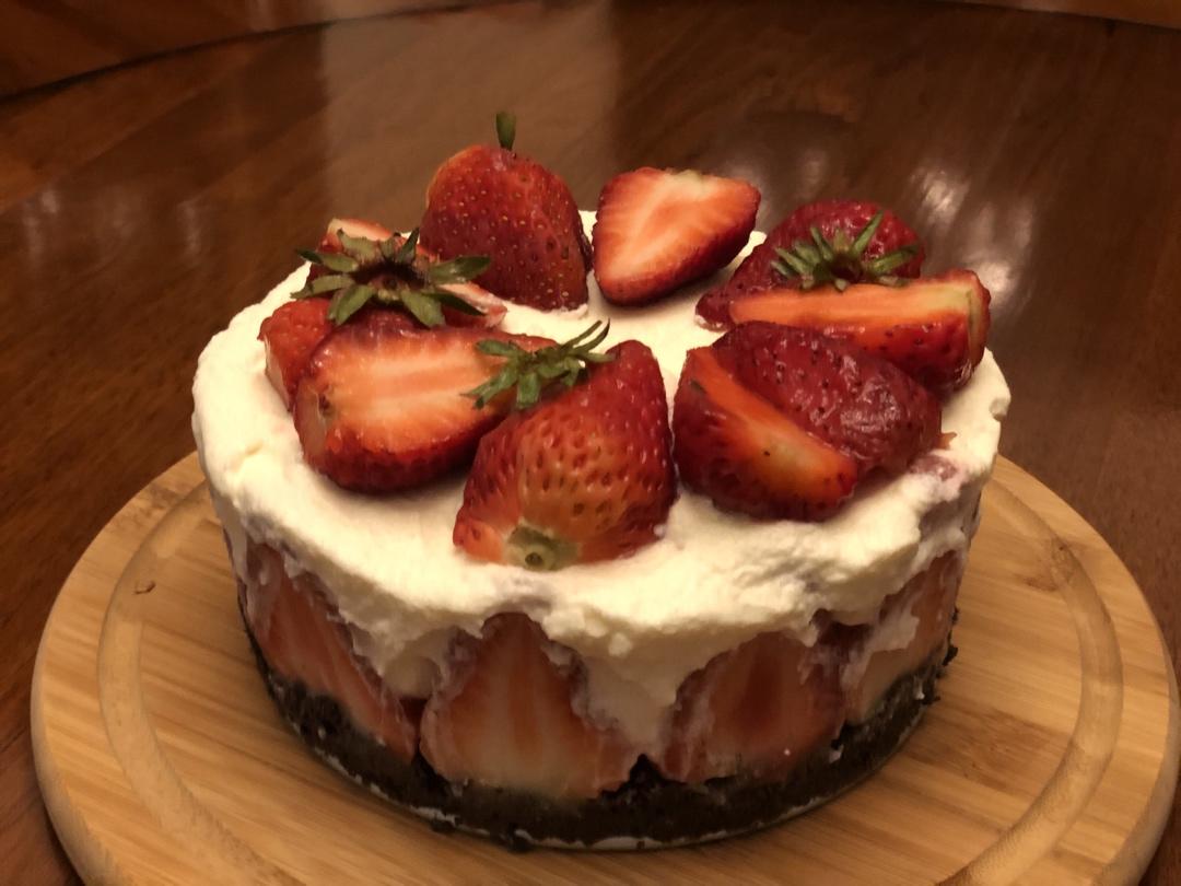 草莓慕斯（6寸）