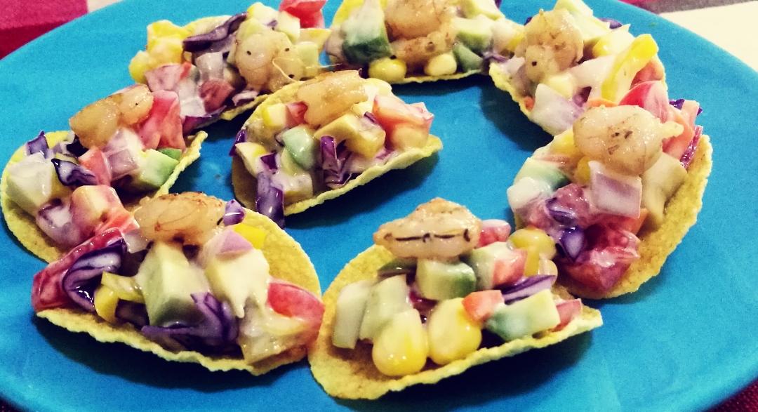 薯片牛油果大虾沙拉