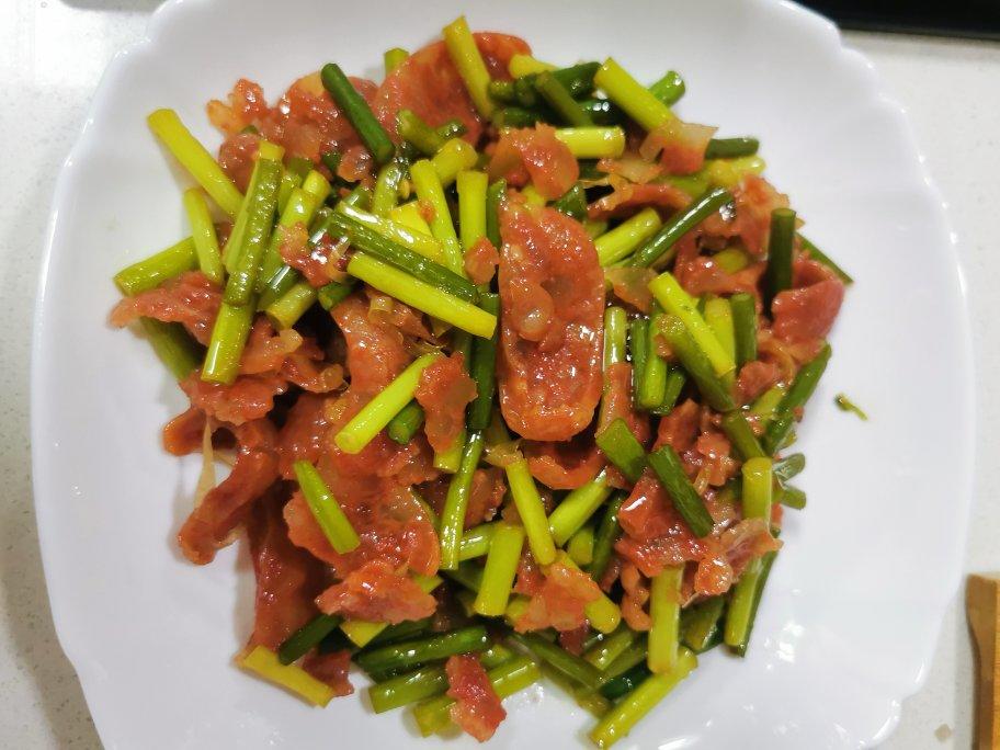 蒜苔炒腊肠