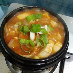 韩国泡菜锅。的做法 步骤7