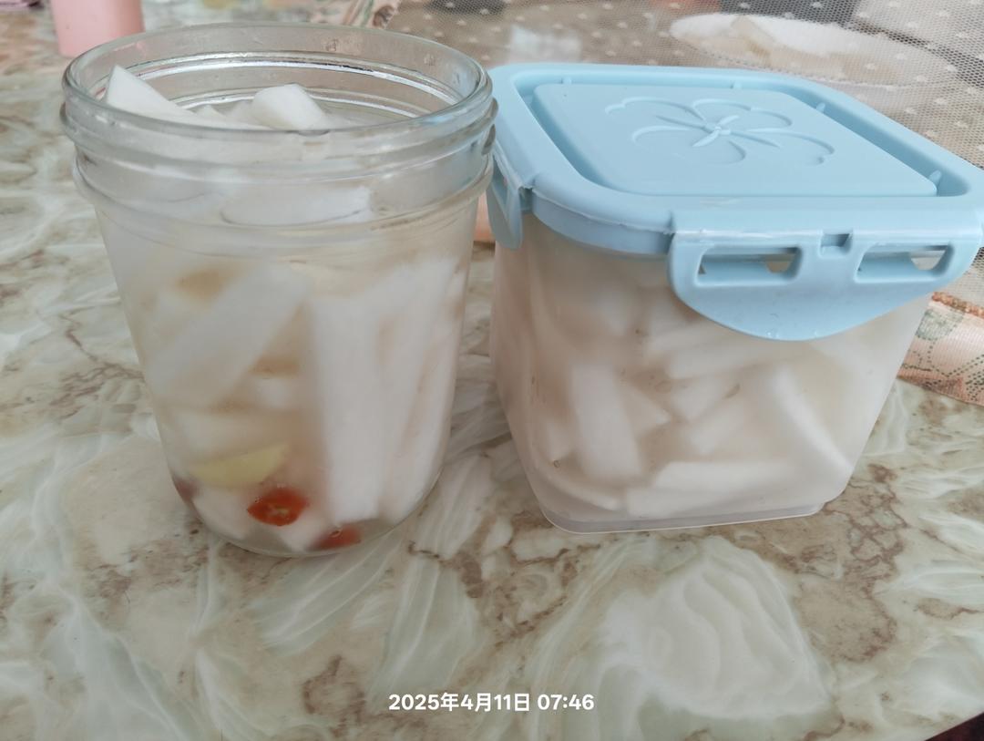 腌萝卜，酸甜爽口