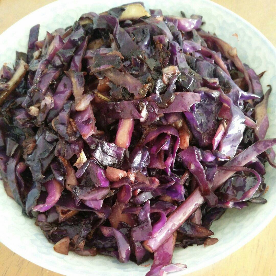 扣子嘿做的蚝油紫甘蓝