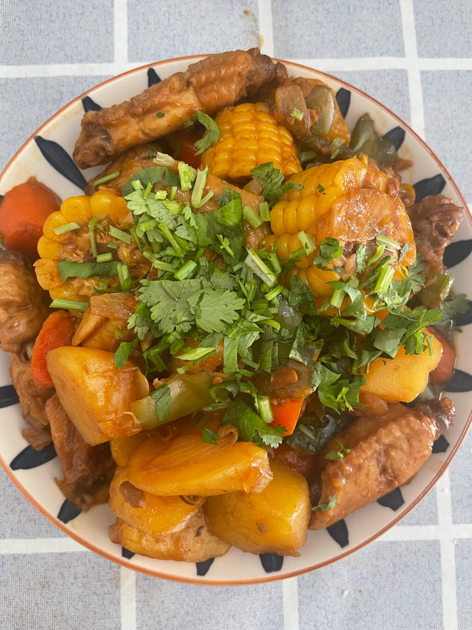 家常版三汁鸡翅焖锅