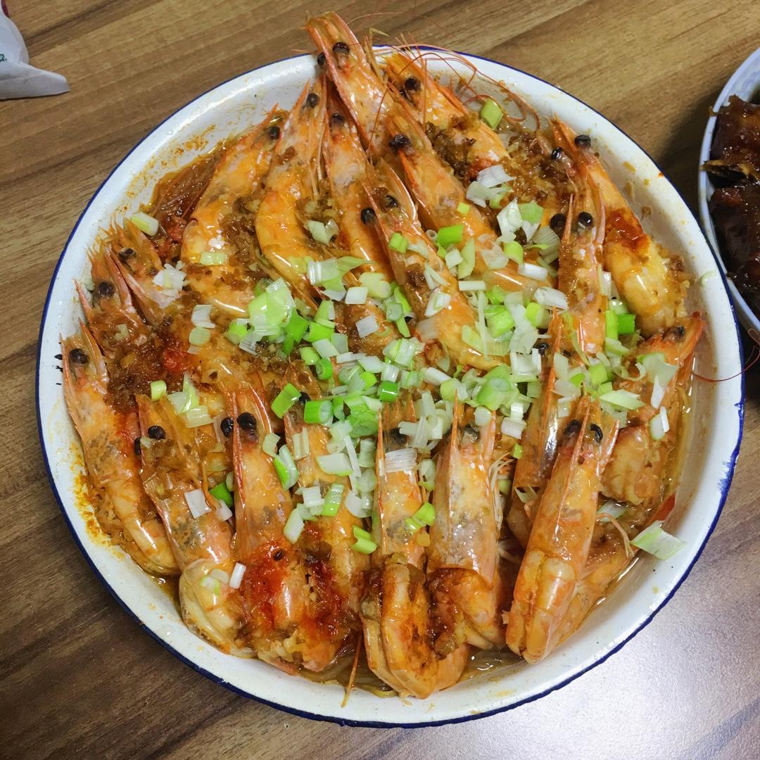 蒜蓉粉丝蒸大虾