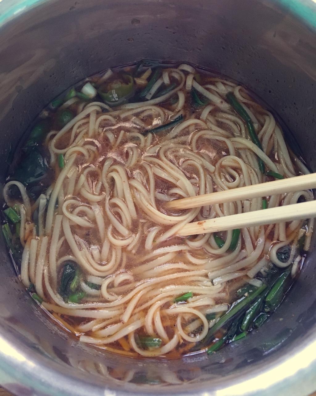 香辣酸汤面