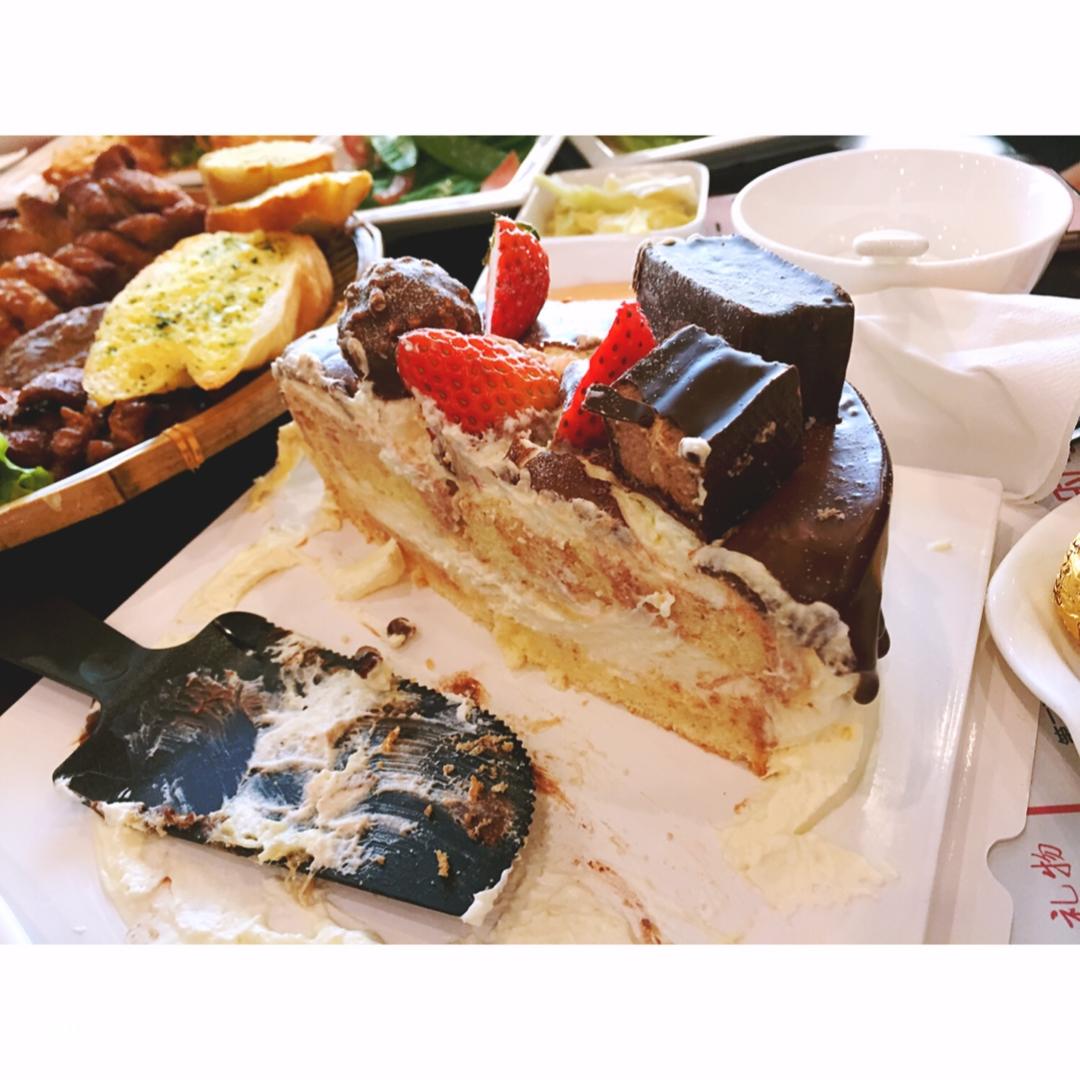 风靡欧美的滴落蛋糕~巧克力盛宴dripping cake