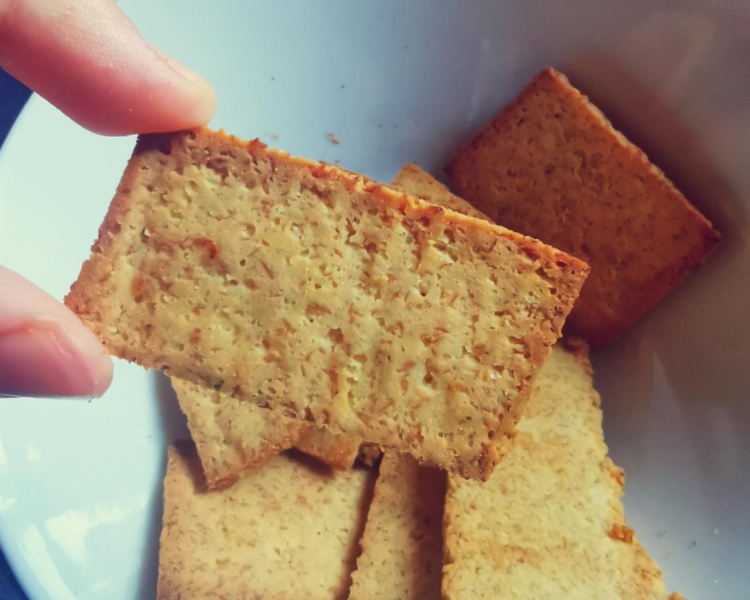 生酮蒜香饼干