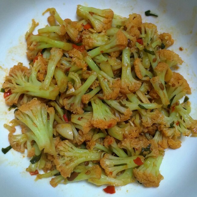 很“浪费”米饭的家常菜之一-------干锅菜花