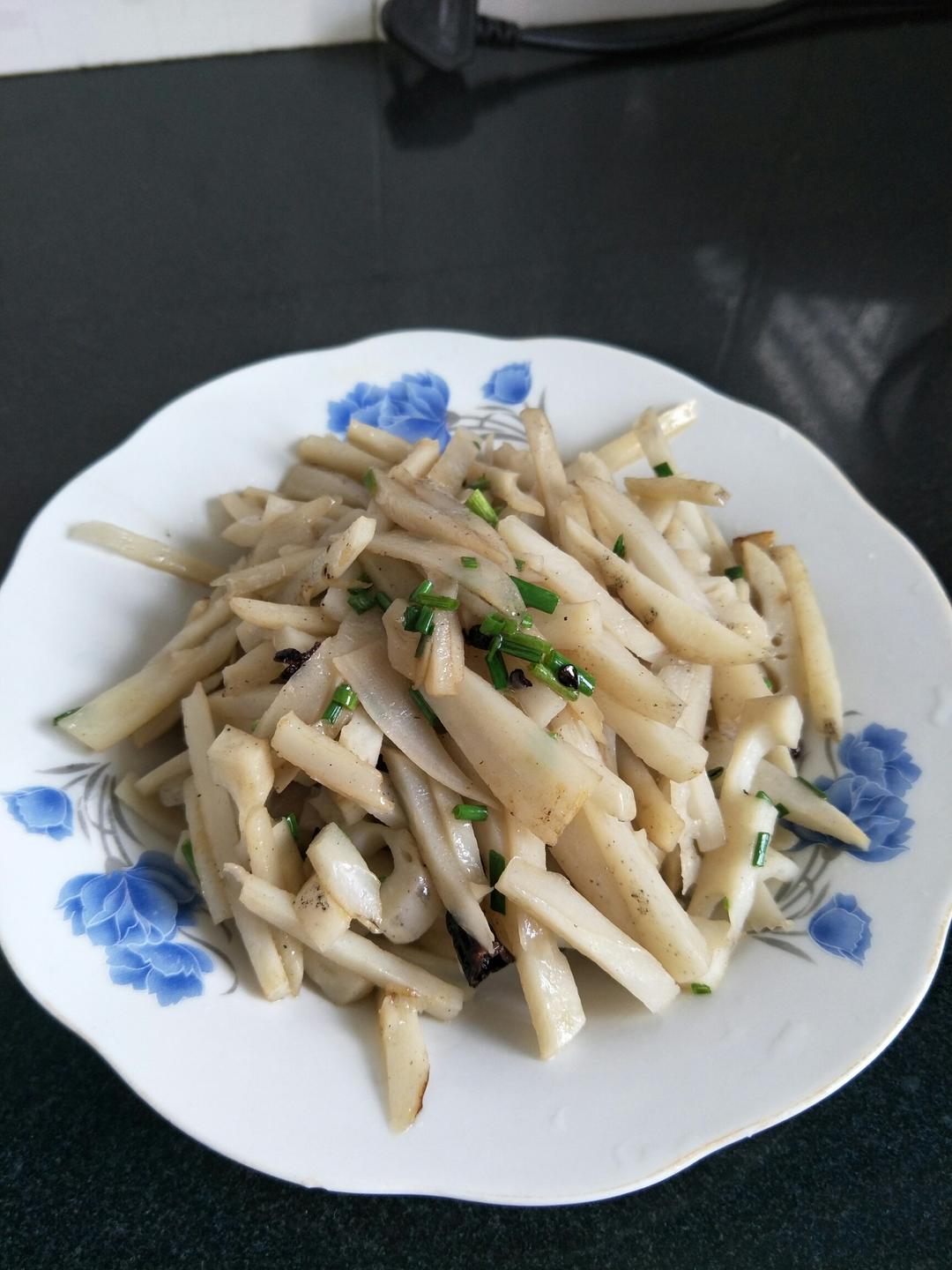 浙湖做的炝炒藕丝