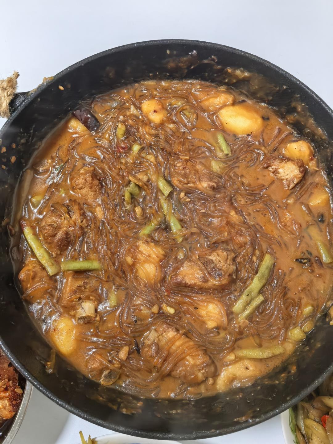 硬菜代表--排骨炖豆角土豆（豆角焖面胚子）