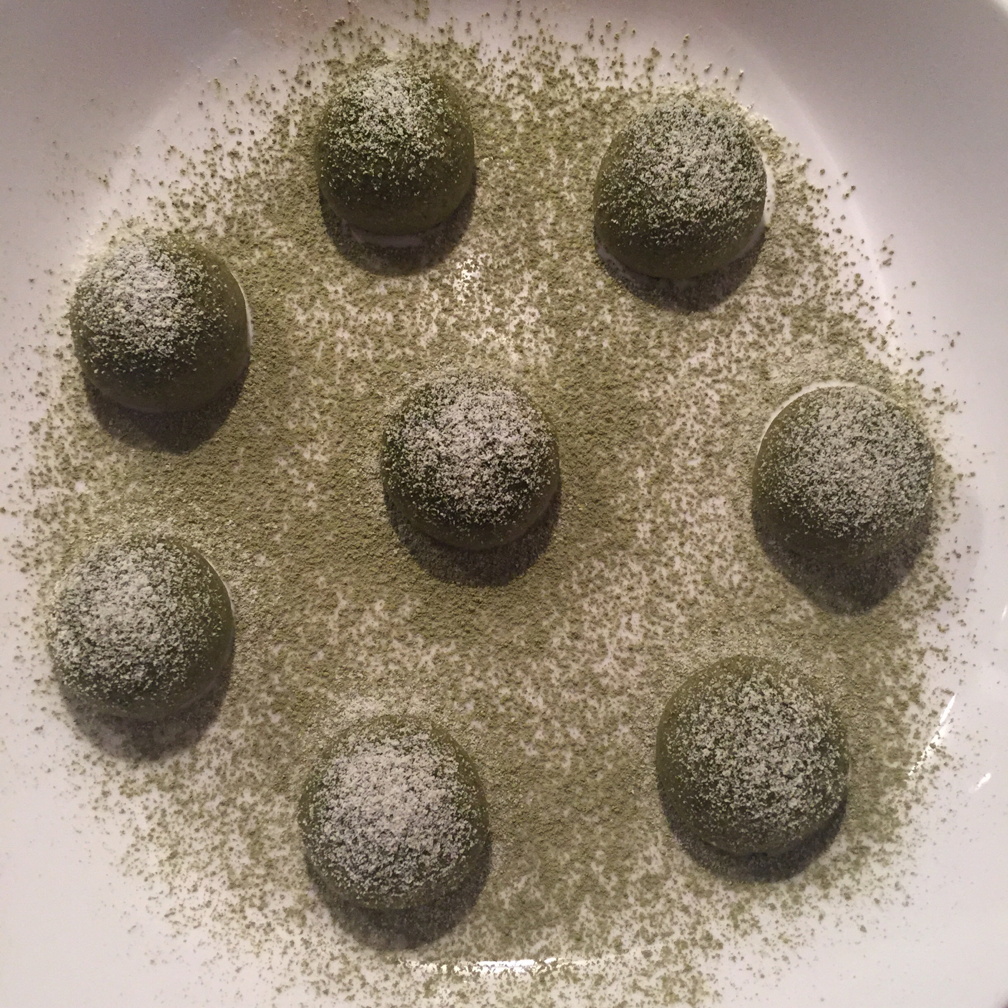 奶油抹茶球-香酥不是我的错，关键要看怎么做。