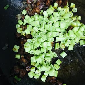 好吃的腊肠饭/豆角，豌豆系列的做法 步骤5