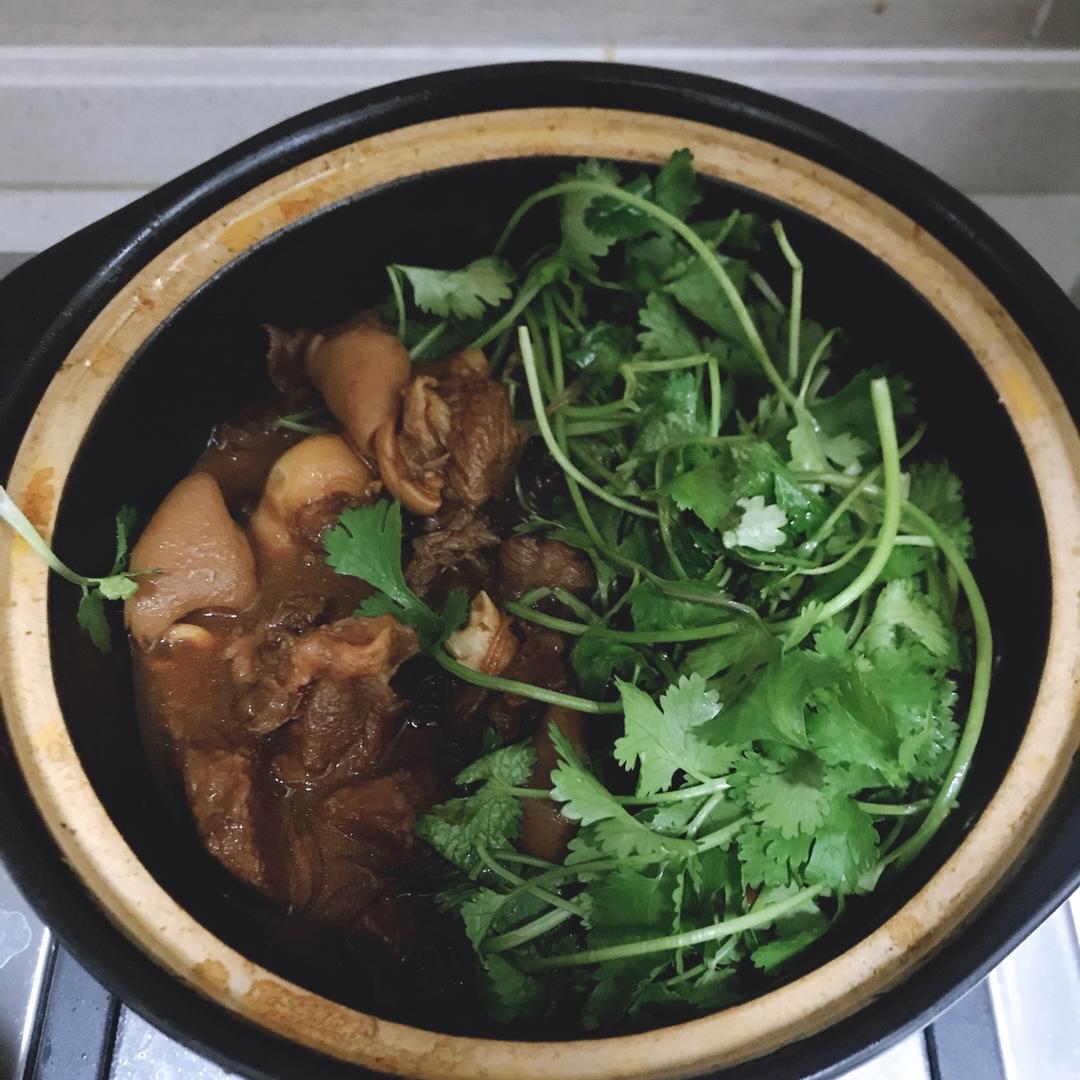 【红烧羊肉煲】