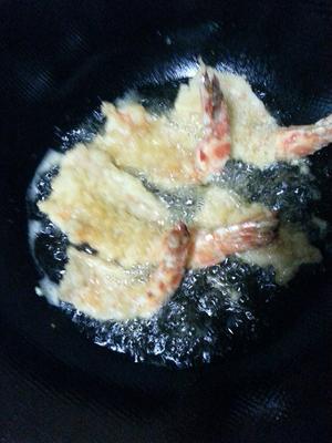 香炸斑节虾的做法 步骤7
