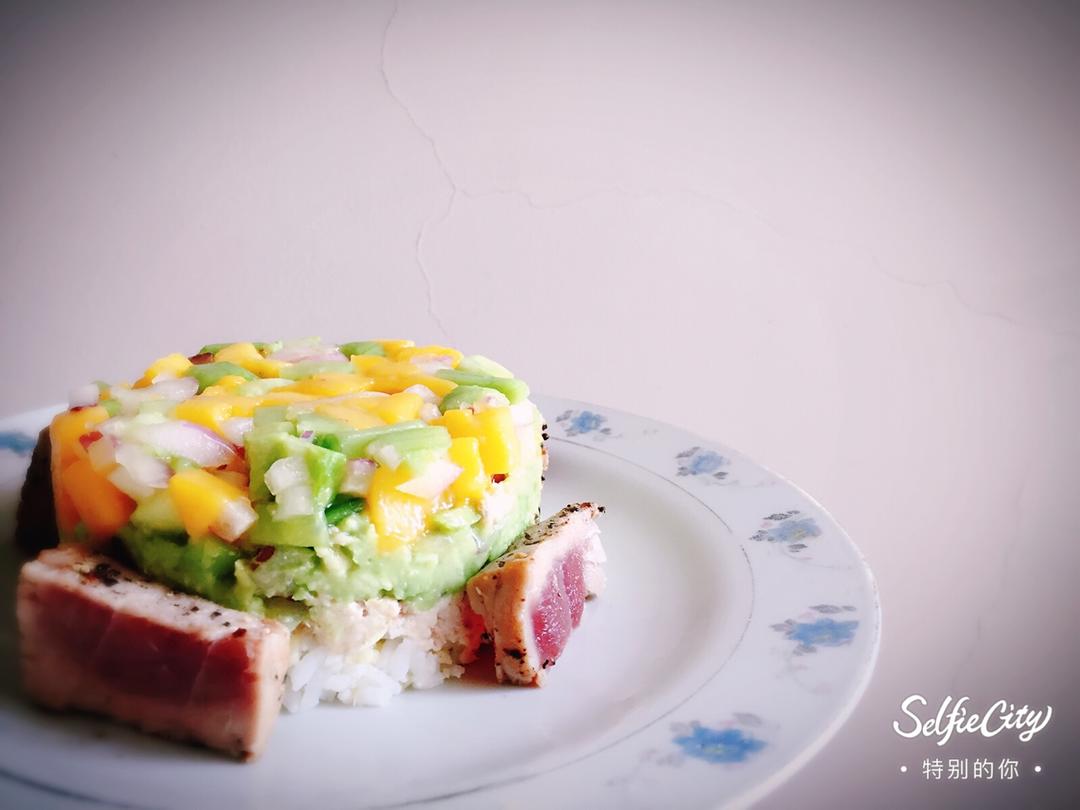 夏日缤纷金枪鱼寿司塔