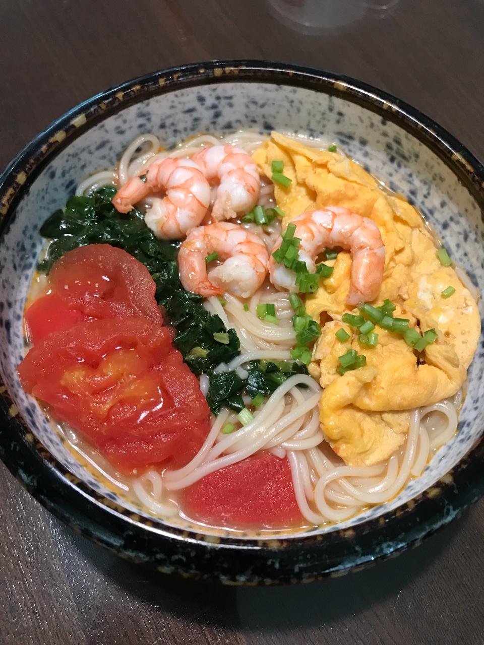 素手陌上行做的番茄鸡蛋虾仁面