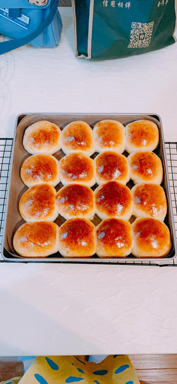 🥛超简单快手，柔软拉丝，一次发酵，牛奶小餐包