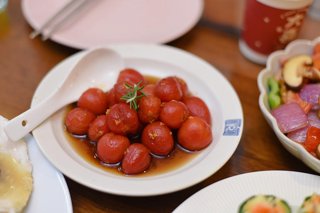 酸梅小番茄