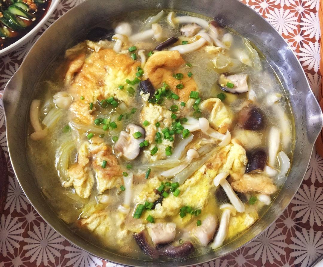 厨师长教你：“香菇白菜汤”的家常做法，简单易学营养美味