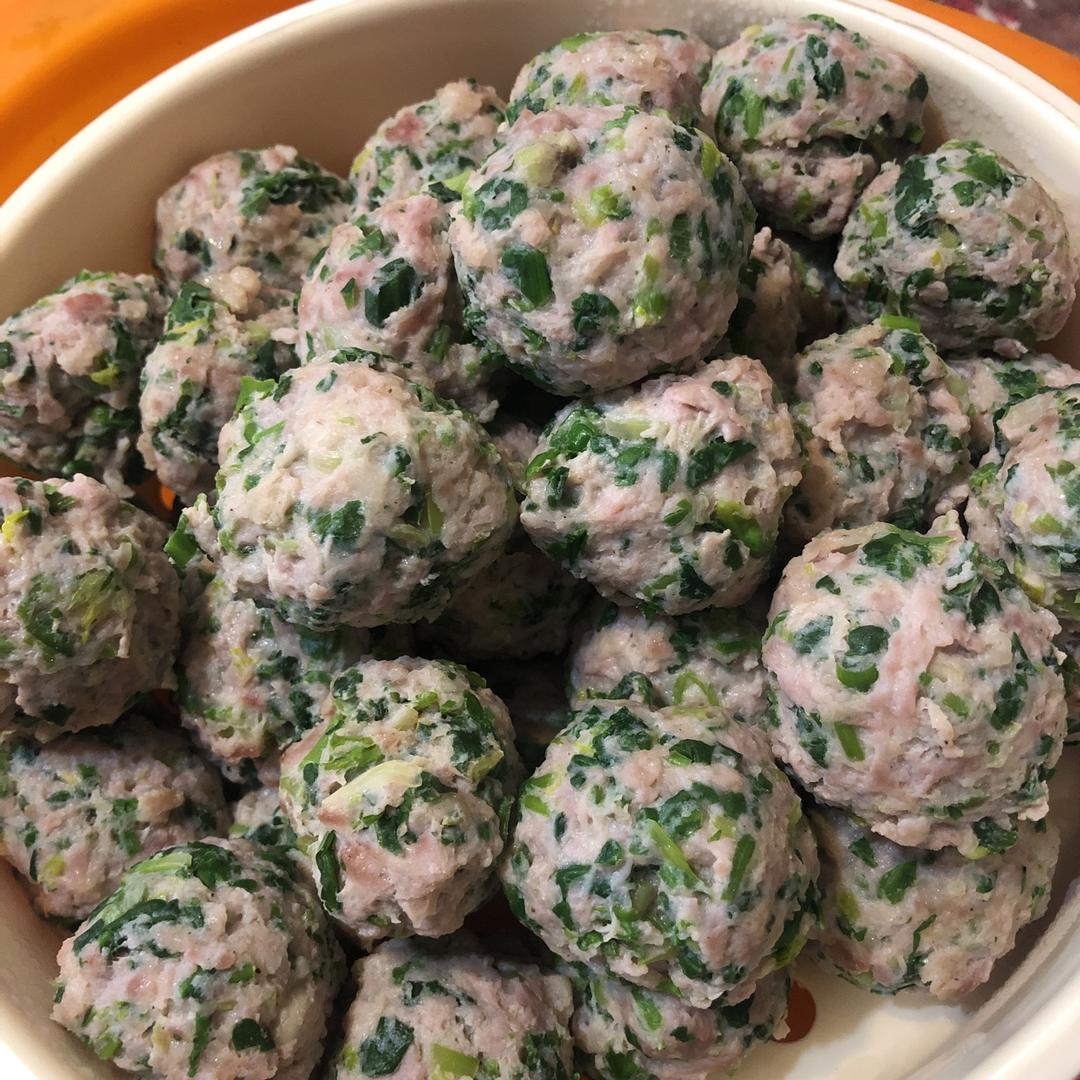 荠菜猪肉圆子