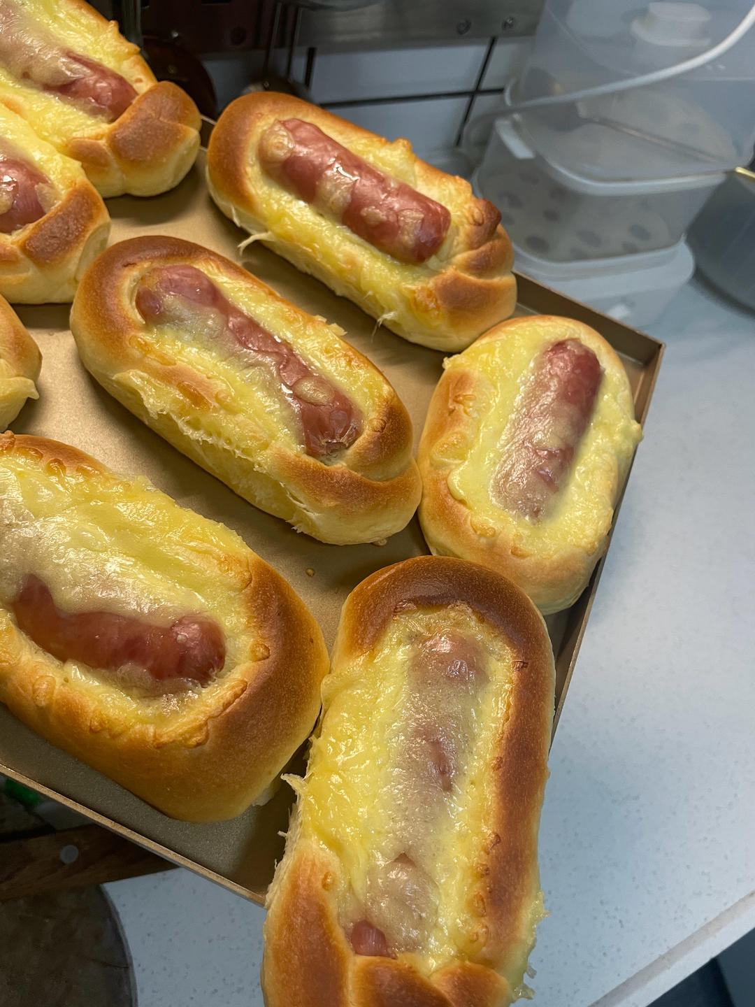 一个面团撑起一家店的台式面包—香肠面包