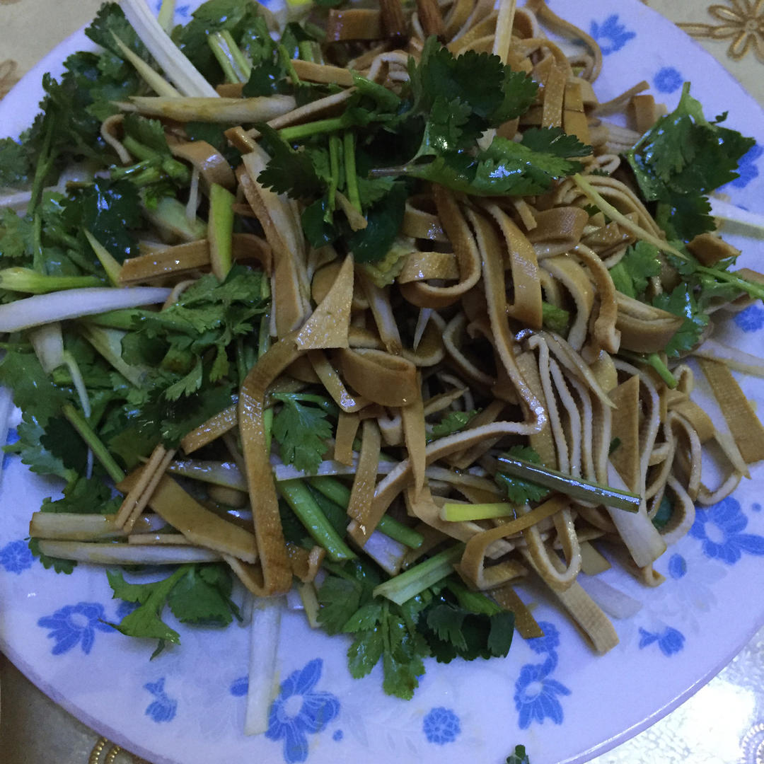 凉拌豆腐皮