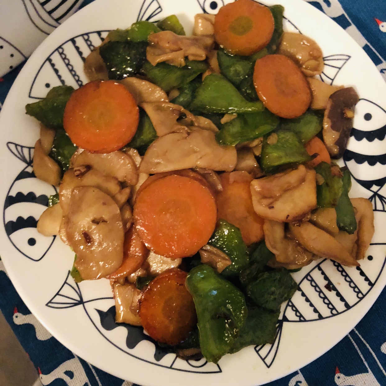 蚝油豆豉香煎杏鲍菇青椒肉丝（最好吃的杏鲍菇做法）