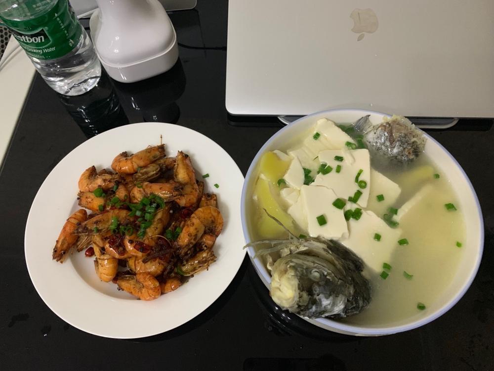 鲫鱼豆腐汤