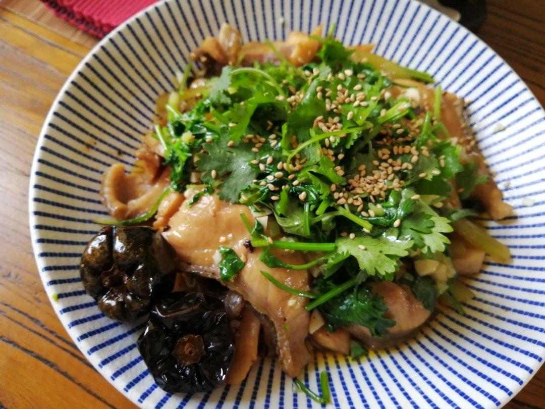 金椒干锅鱼