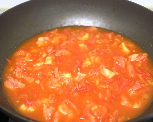 巴沙鱼番茄汤的做法 步骤4