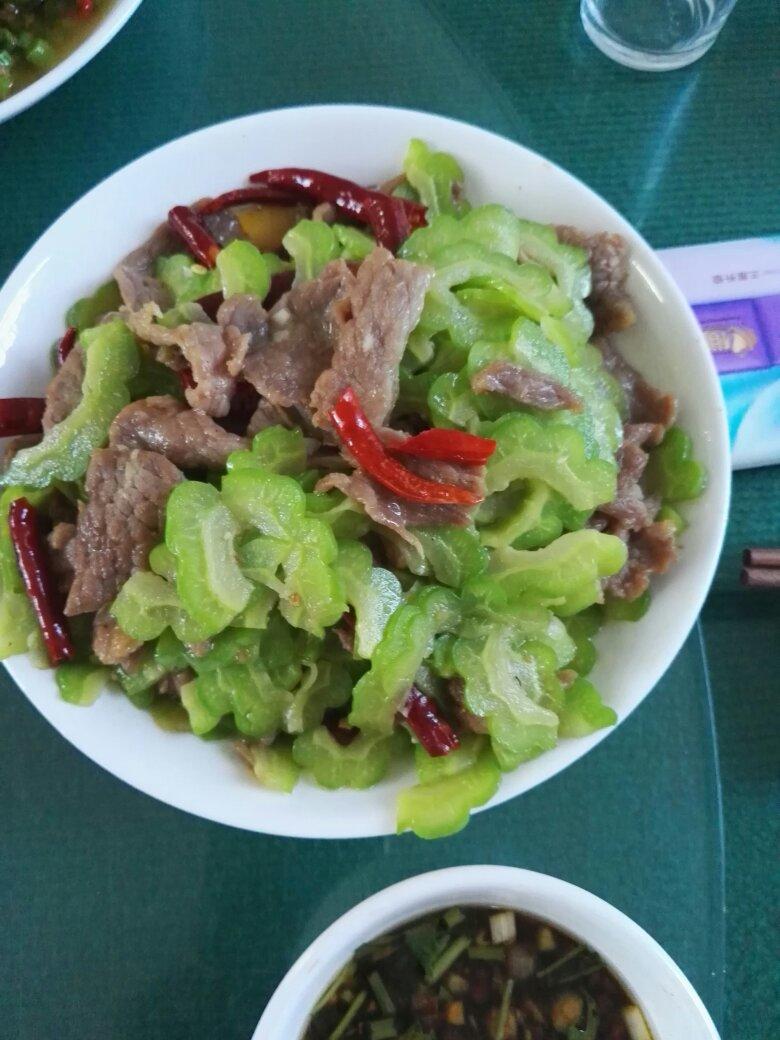 苦瓜炒牛肉
