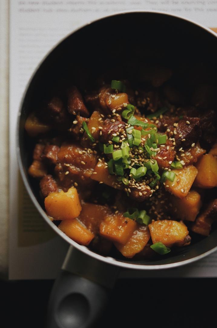堂妈小厨——小土豆红烧肉
