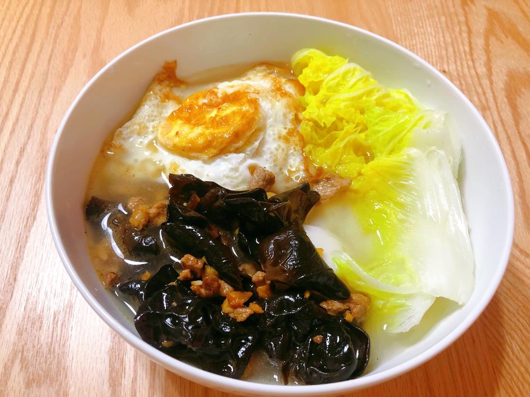 不用高汤一样鲜美的长沙米粉🍜的做法