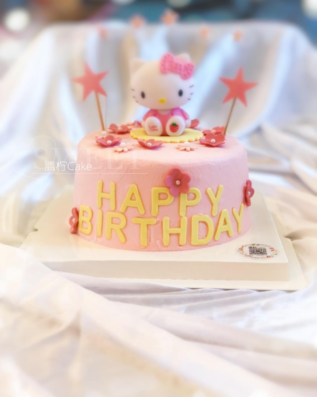 hello kitty 立体主题蛋糕——酸奶奶酪蛋糕