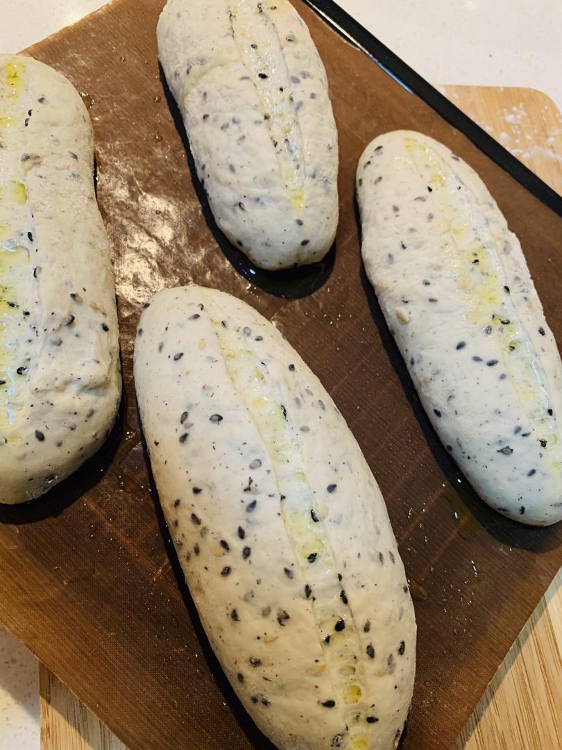 黑芝麻全麦面包棍 50%全麦