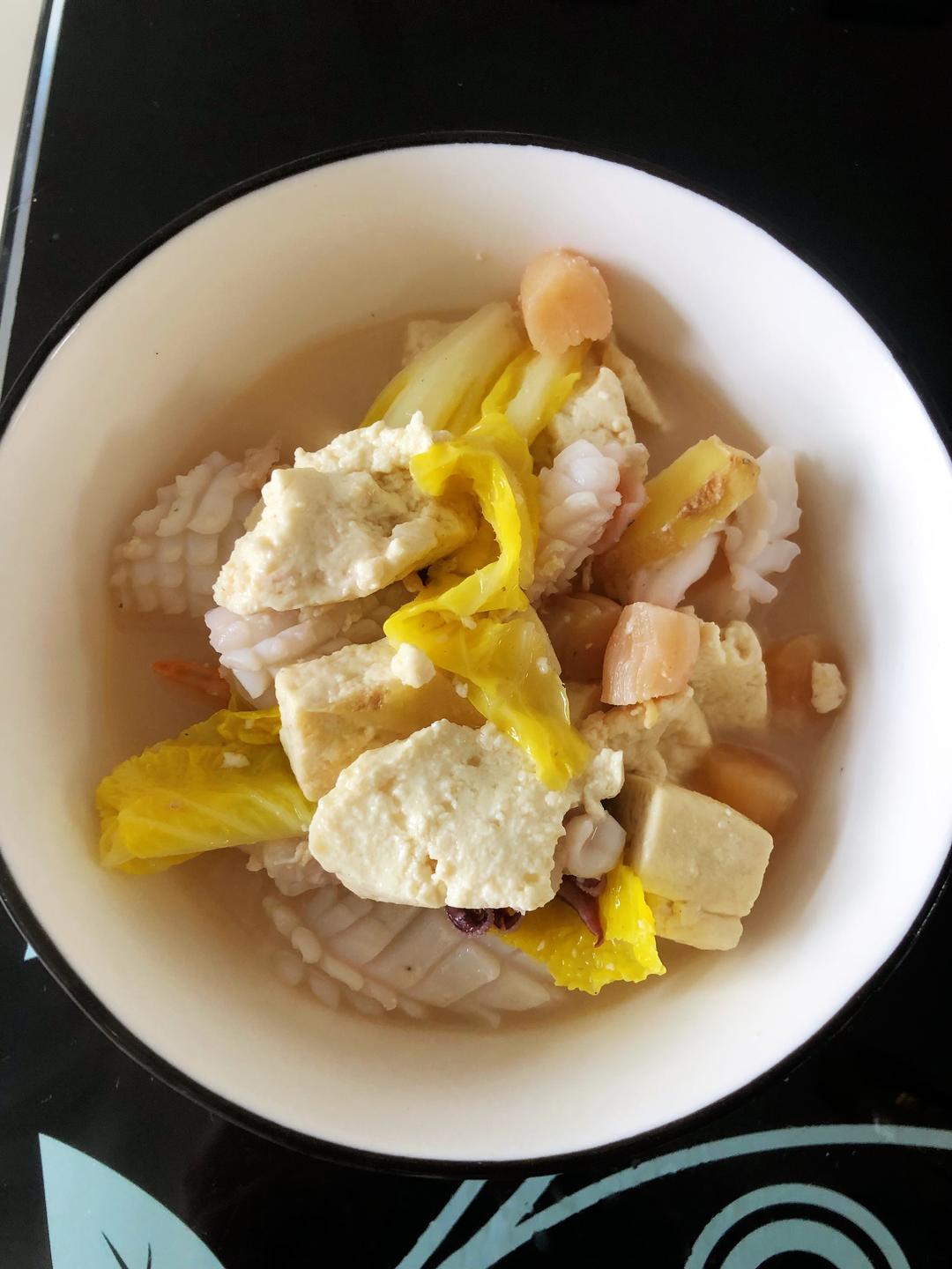 海鲜豆腐汤