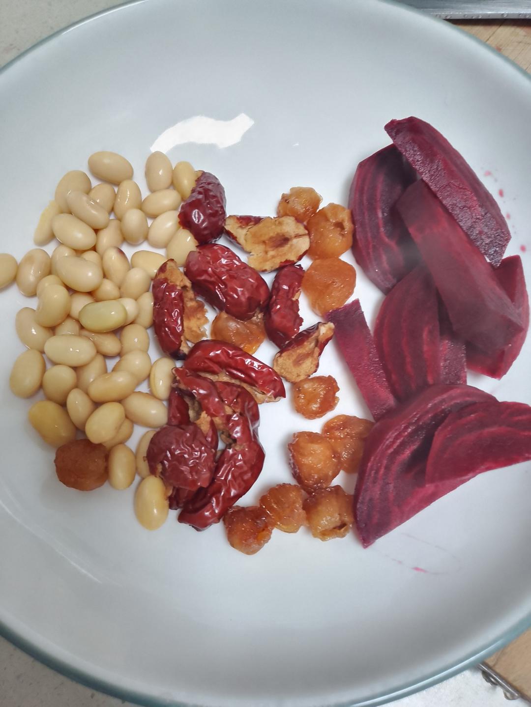 颜值满分～甜菜根豆浆