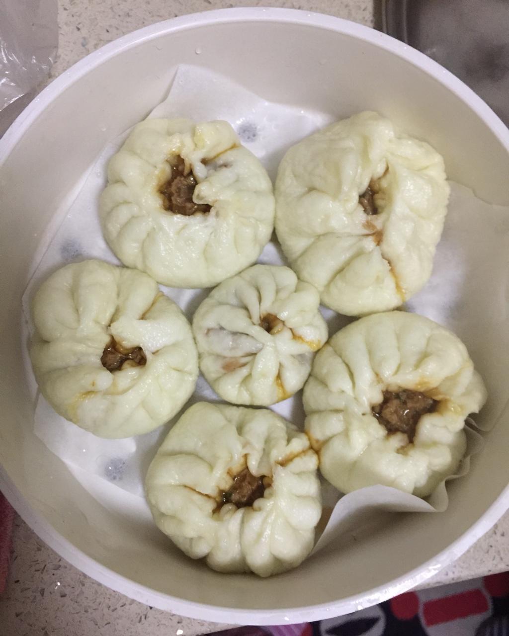 肉包子,杠杠的